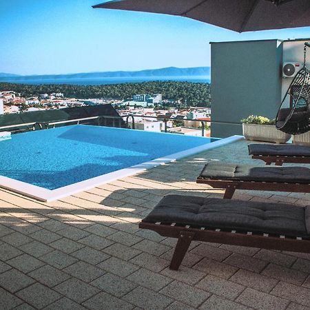 Apartment With Private Pool "Patricia" Makarska Eksteriør bilde