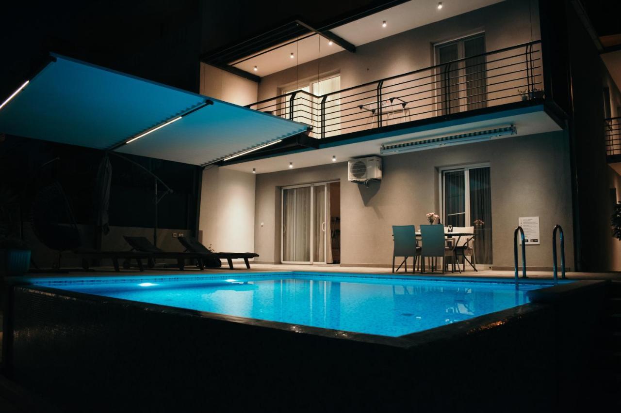 Apartment With Private Pool "Patricia" Makarska Eksteriør bilde