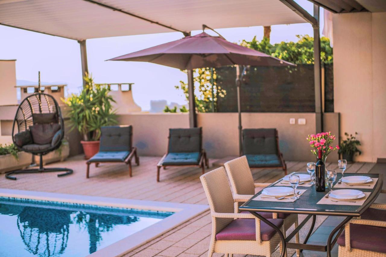Apartment With Private Pool "Patricia" Makarska Eksteriør bilde