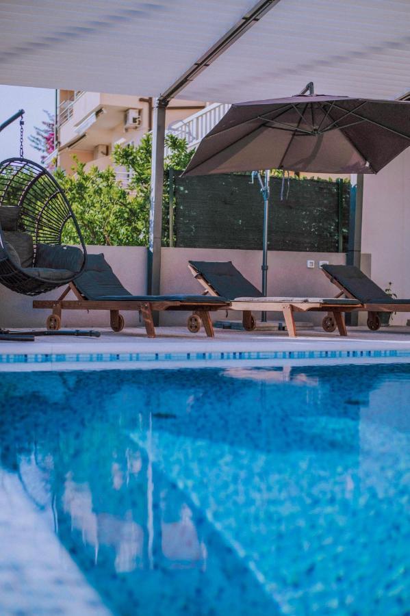Apartment With Private Pool "Patricia" Makarska Eksteriør bilde
